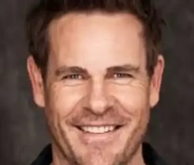 Aaron Jeffery