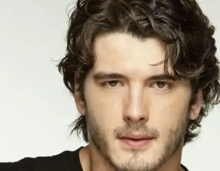 Yon González